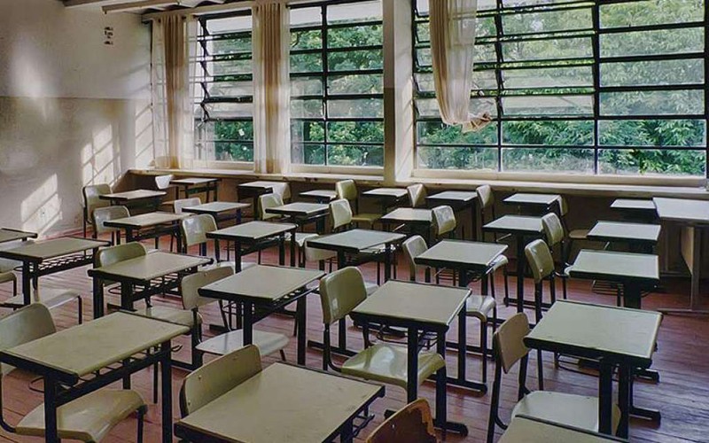 Governo do Amazonas emite nota de esclarecimento sobre volta as aulas