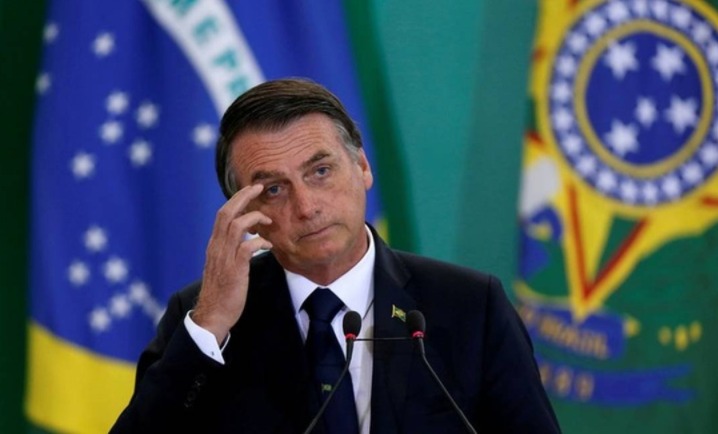 Bolsonaro decide hoje se Brasil vai produzir vacina contra coronavírus