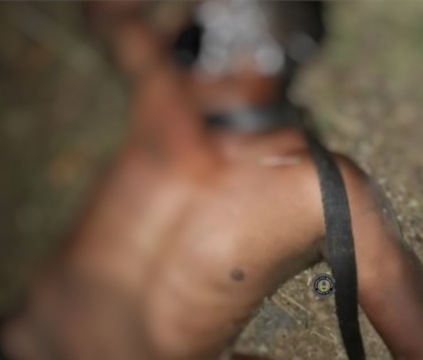 Com cinto enrolado no pescoço, homem é resgatado de sessão de tortura no Amazonas