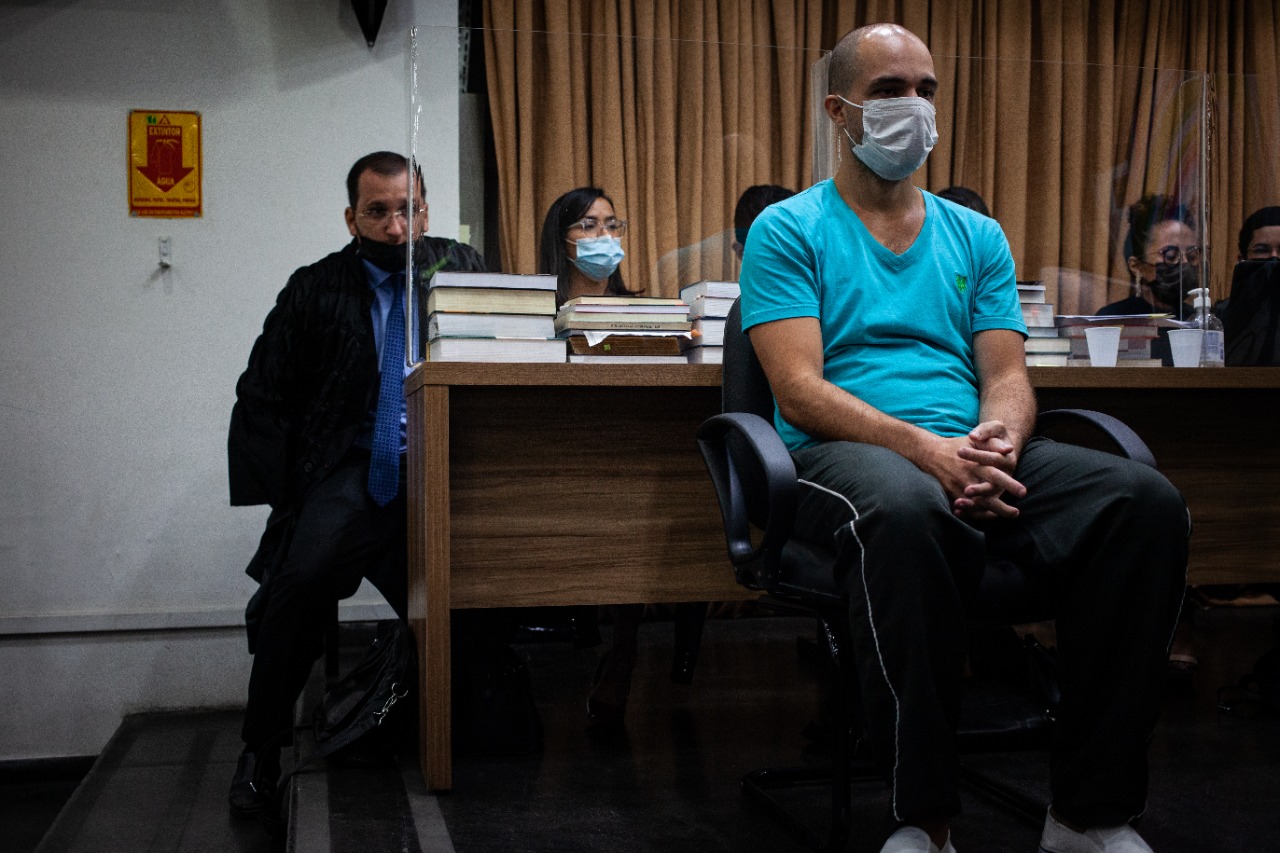 Internada, mãe da miss Kimberly Mota depõe por vídeo em julgamento em Manaus