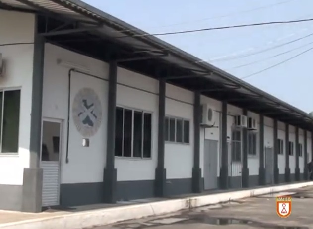 Homem tenta roubar fuzil de quartel  em Manaus e é preso pela guarda