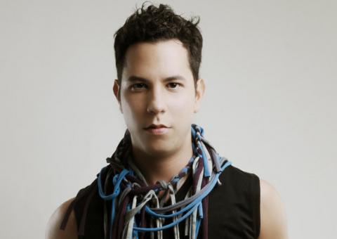 Christian Chávez divulga novo clipe