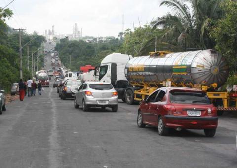 Petroleiros param Reman em protesto por mais segurança