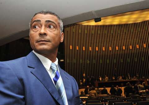 Romário inocentado de injúria pelo STF