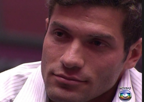 Roni sai  do BBB14 com 60% dos votos