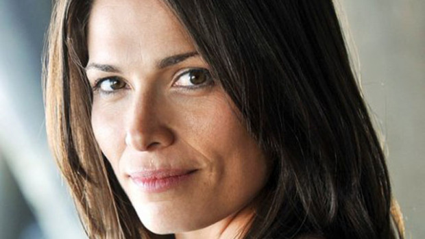 Atriz da série "House" morre aos 40 anos