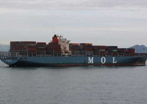 Onze desaparecidos em naufrágio em Hong Kong