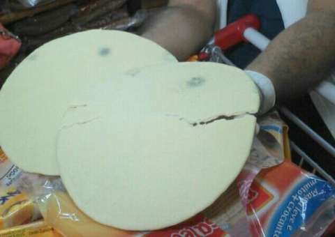 Dvisa apreende alimento estragado no DB da Paraíba