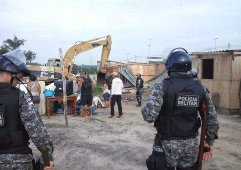 Área para construção da avenida das Flores é desocupada