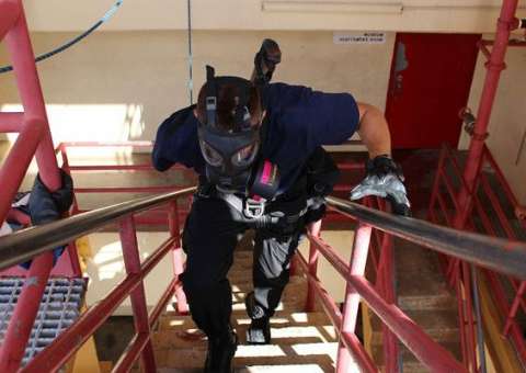 Policiais do Amazonas fazem treinamento na SWAT norte-americana