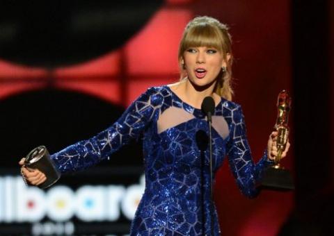 Taylor Swift arrasa em prêmio Billboard