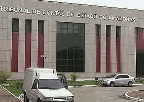 Mais de 320 gestores prestaram contas com o TCE