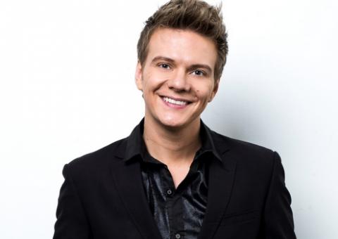 Michel Teló deve cantar em premiação da Billboard