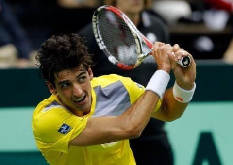 Bellucci avança às quartas de final em Barcelona