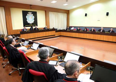 Tribunal decide nesta terça se Adail perde o cargo de prefeito