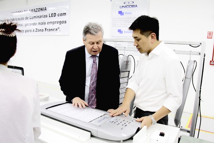 Prefeito garante: "Iluminação de Manaus será toda em Led"