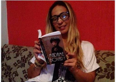 Editora ironiza Valesca Popozuda e diz que funkeira não sabe ler