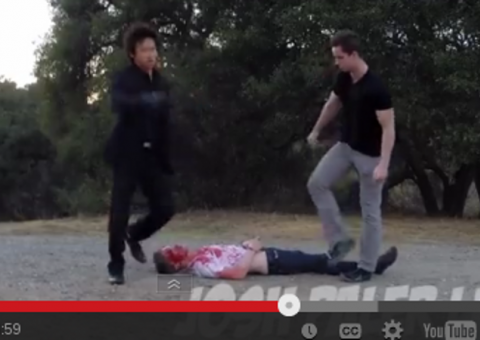 Vídeo mostra por que você nunca deve entrar no carro de um estranho