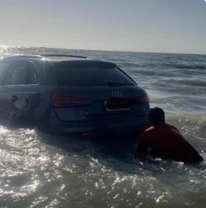 Maré leva carros de luxo após moradores furarem quarentena para ir ...