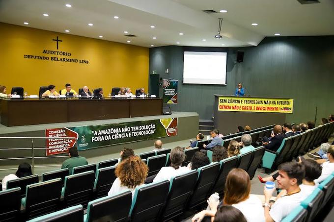 Ufam, Ifam, Inpa e Suframa também estiveram presentes na audiência pública - Foto: Érico Xavier