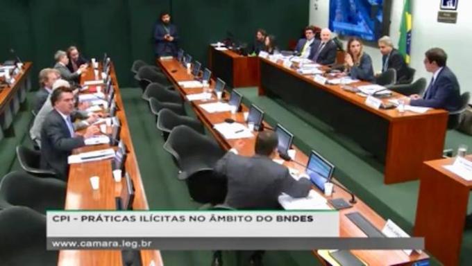 Confronto entre deputados levou à suspensão da sessão - Foto: Divulgação/Câmara