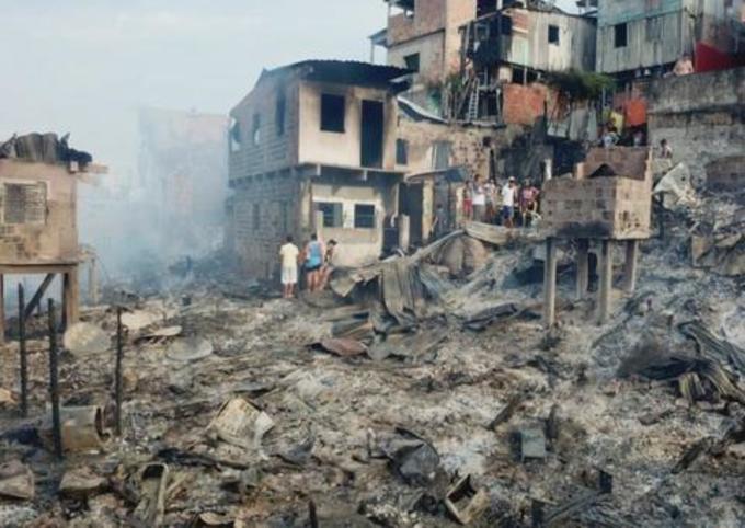 Governo decide indenizar famílias vítimas de incêndio no Educandos em Manaus - Portal do Holanda
