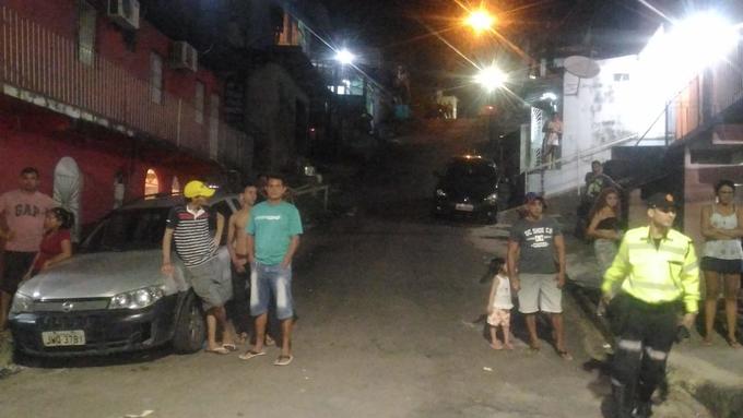 Rua onde condutora perdeu o controle do veículo. Foto: Caio Guarlotte/ Portal do Holanda