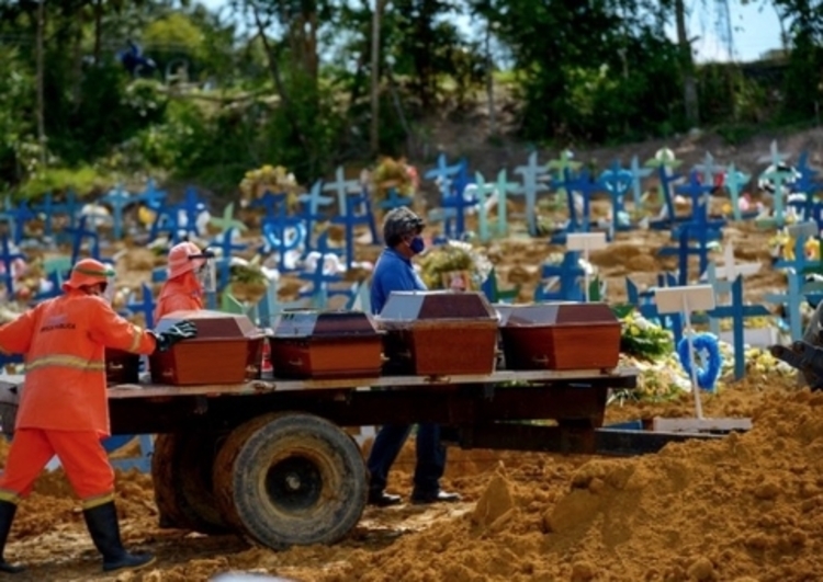 Enterros tem batido recorde todos os dias  - Foto: Divulgação Semcom