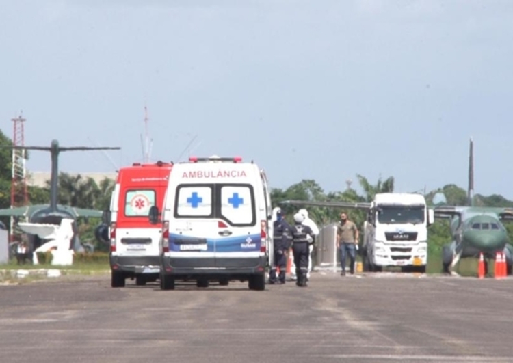 Pacientes sendo transferidos - Foto: Divulgação/ Secom
