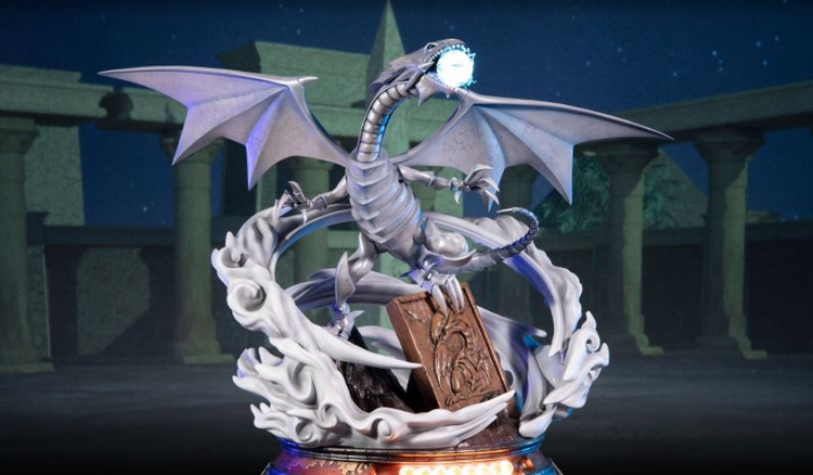 Dragão de Olhos Azuis é a nova estatueta de Yu-Gi-Oh!. Foto: Reprodução