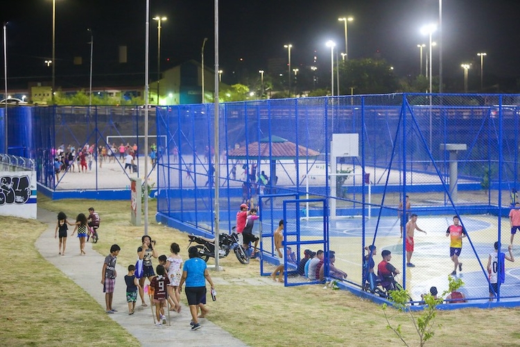 Quadras estão sendo revitalizadas no Prosamim - Foto: Tiago Corrêa/UGPE