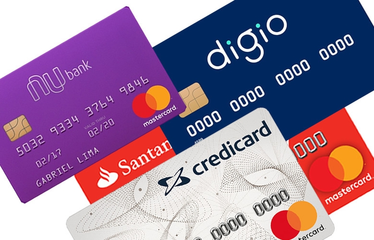Cartões de crédito sem anuidade são opção para consumidor - Foto: Divulgação