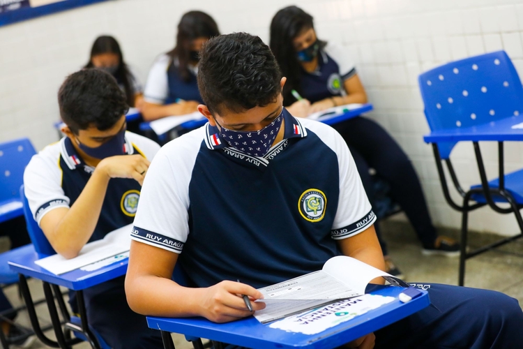 Avaliação envolve mais de cem mil estudantes em Manaus - Foto: Arthur Castro/Secom