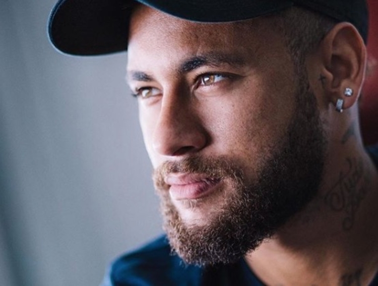 Neymar e mais dois jogadores ficaram isolados/ Foto: Reprodução/ Instagram