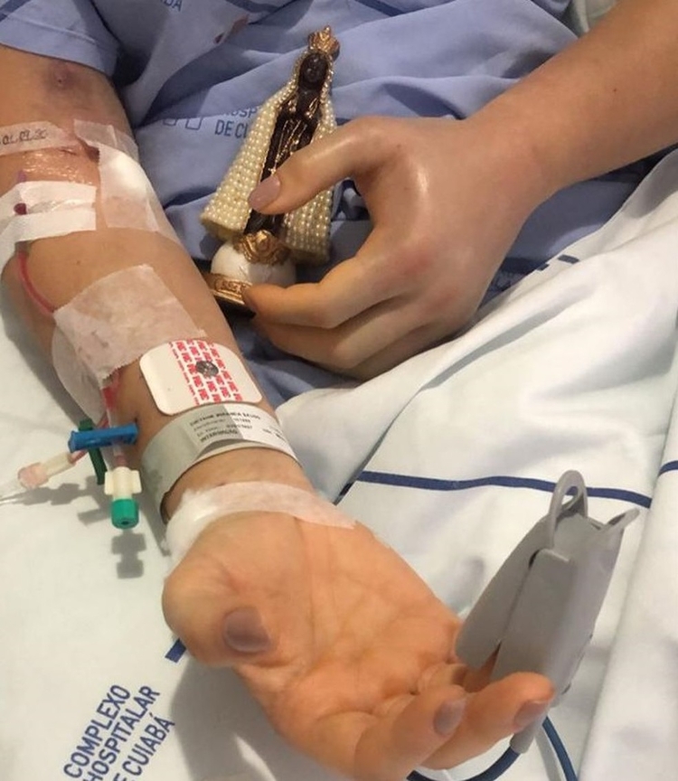 Dieynne Saugo foi internada na UTI após ser picada por cobra - Foto: Arquivo pessoal