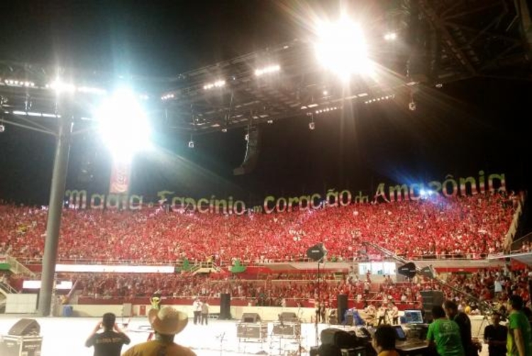 Boi Garantido abre a primeira noite do 52º Festival Folclórico de Parintins Bianca Paiva/Correspondente da Agência Brasil 