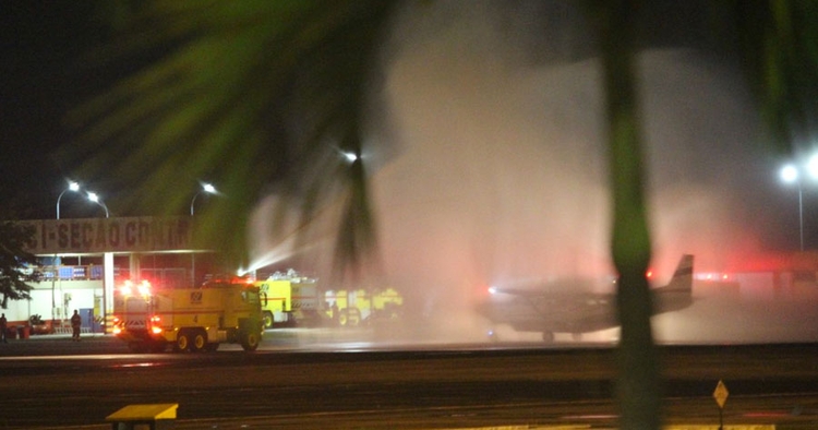 Homenagem dos bombeiros ao amazonense. Foto: Ronaldo Siqueira/Portal do Holanda