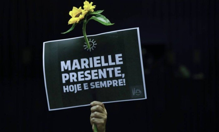 Protesto. Plenário da Câmara dos Deputados: homenagem à vereadora Marielle Franco (PSOL), assassinada no Rio - Michel Filho 15/03/2018 / Agência O Globo