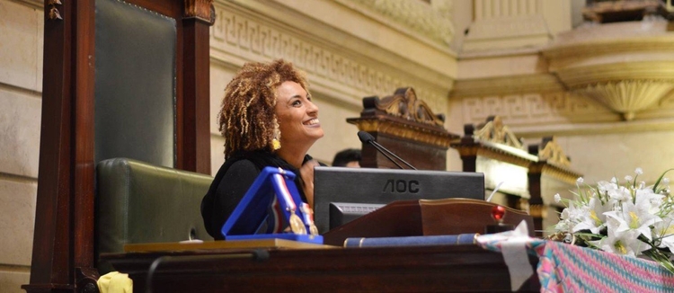 Vereadora Marielle Franco durante uma sessão na Câmara do Rio - Rafaela Cassiano / Agência O Globo