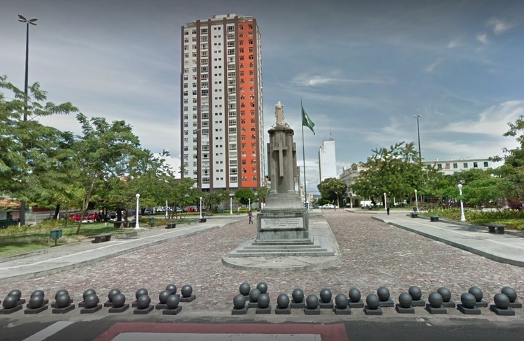 Imagem ilustrativa. Praça Antonio Bittencourt, onde ocorreu o crime. Foto: Reprodução/Street View