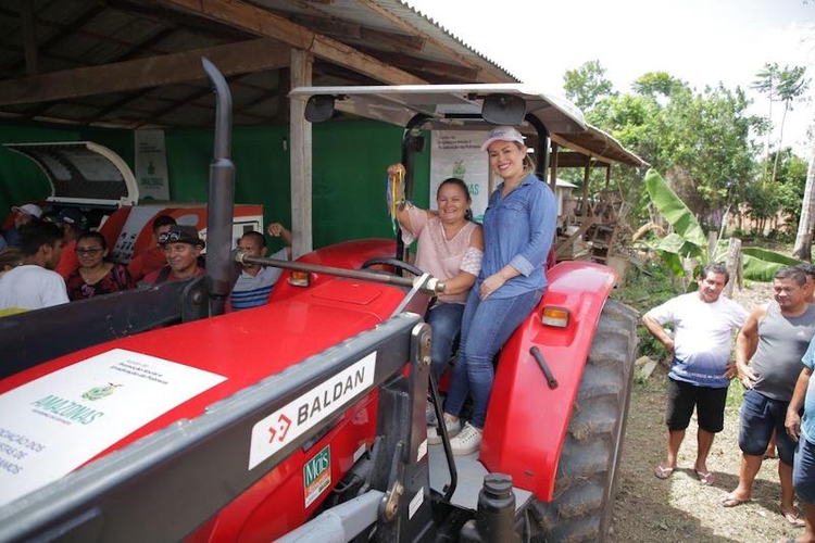Para secretária do FPS, Kathelen dos Santos, equipamentos modernizam procedimentos - Foto: Breno Brandão/FPS
