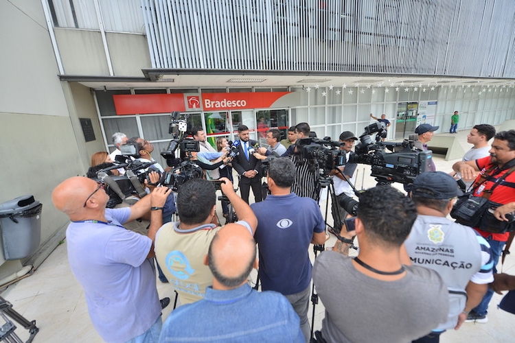 Recadastramento dos servidores municipais está suspenso por 120 dias - Foto: Michell Mello/Secom AM