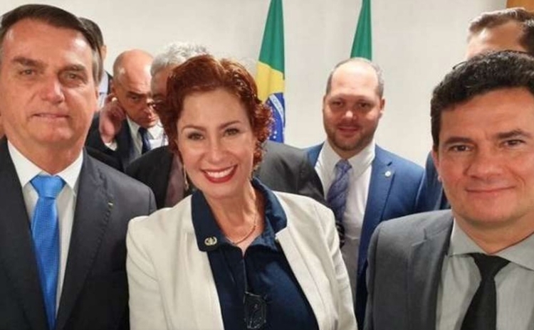 O presidente Jair Bolsonaro ao lado da deputada Carla Zambelli e de Sergio Moro Foto: Reprodução/Instagram