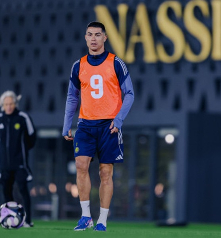 CR7 quer novos ares - Foto: Divulgação/Al-Nassr