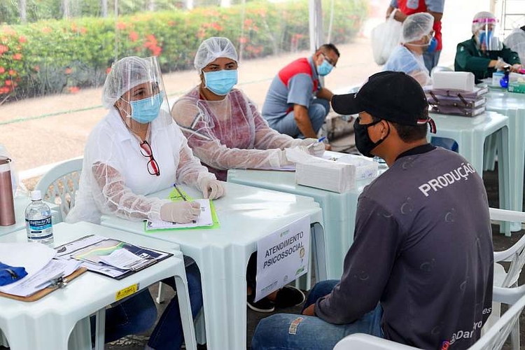 Uso de EPIs protege profissionais no trabalho - Foto: Divulgação/Secom