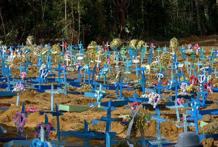 Mortes por covid-19 no Amazonas chegam ao total de 4.426 - Foto: Alex Pazuello / Semcom