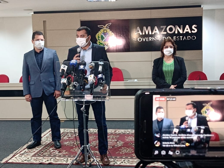 Governador antecipou algumas medidas ontem - Foto: Jander Robsom/Portal do Holanda