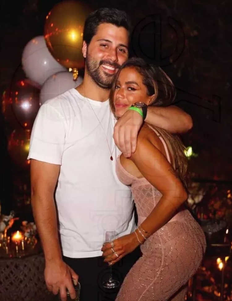 Anitta e Michael Chetrit - Foto: Reprodução Instagram