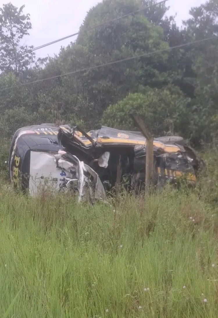 Viatura ficou destruída - Foto: Divulgação 