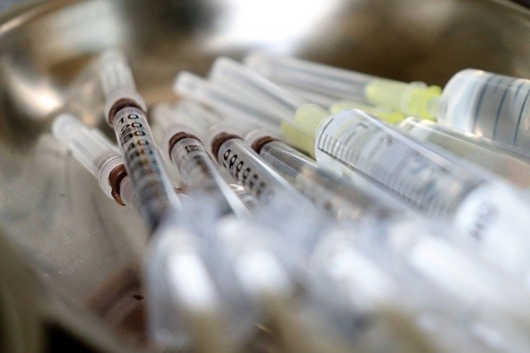 Cerca de 1 milhão de doses da vacina (Foto: Pixabay)